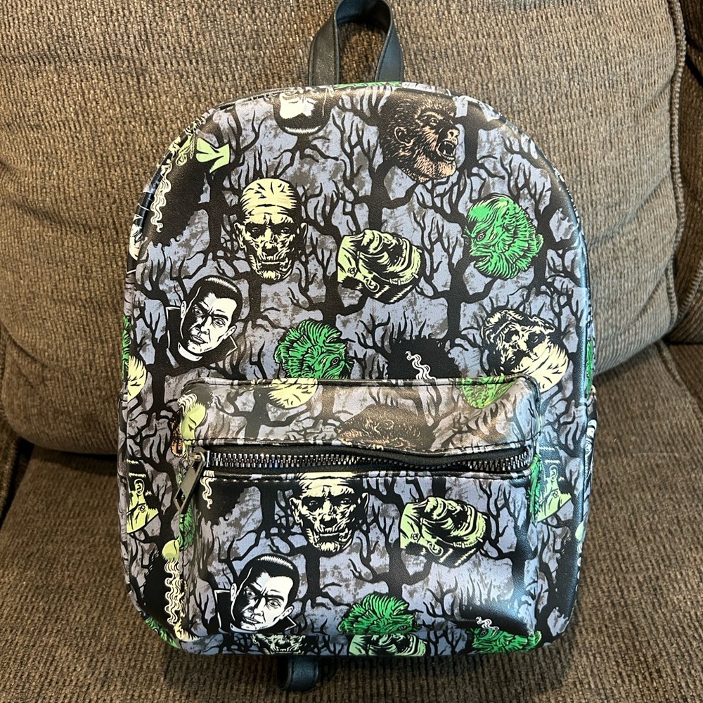 Bioworld Universal Monsters Mini Backpack